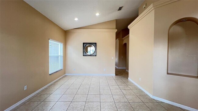 Building Photo - 16709 Fresh Meadow Dr