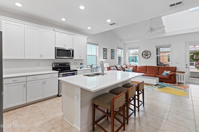 Building Photo - 531 Daiquiri Pl