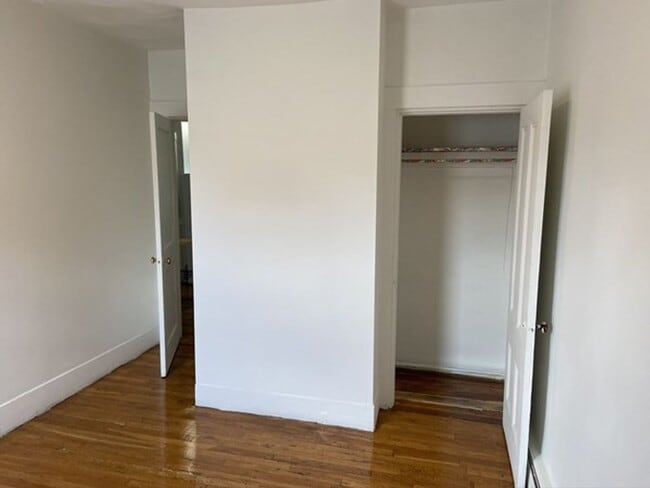 Building Photo - 148 5th St