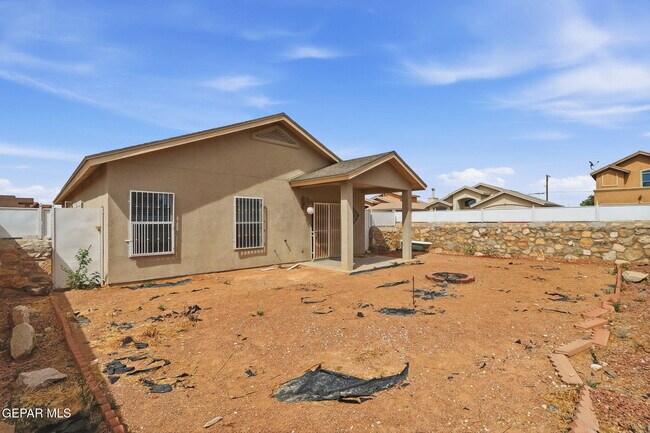 Building Photo - 13020 Stonington Ln