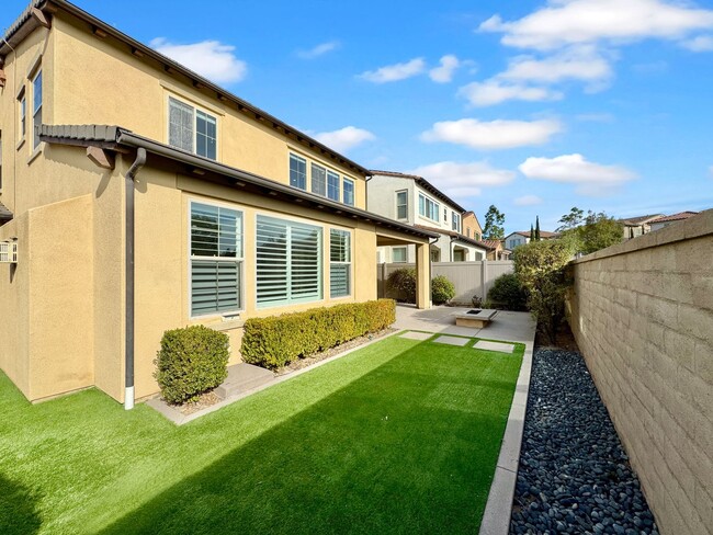 Building Photo - Stunning 4B/3BA House in Carlsbad!