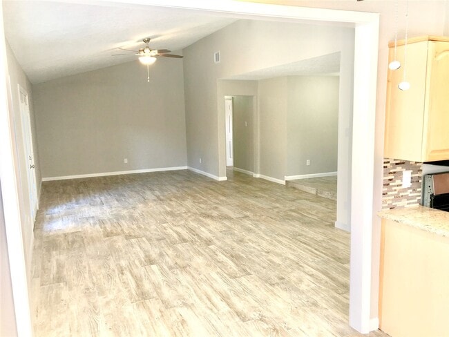 Building Photo - 14626 Wind Hollow Cir