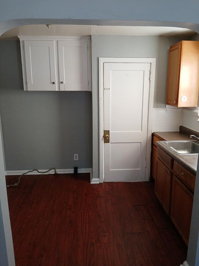 Building Photo - 12648 Mettetal St