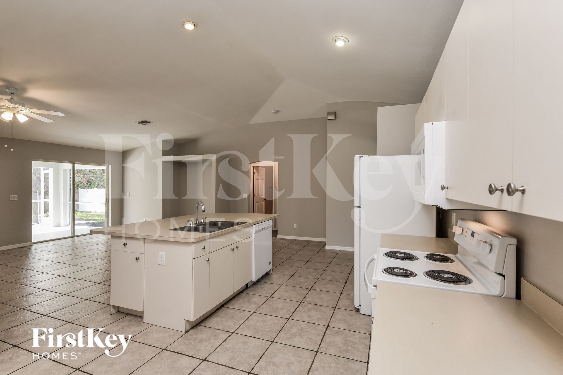 Building Photo - 120 SE 46th St