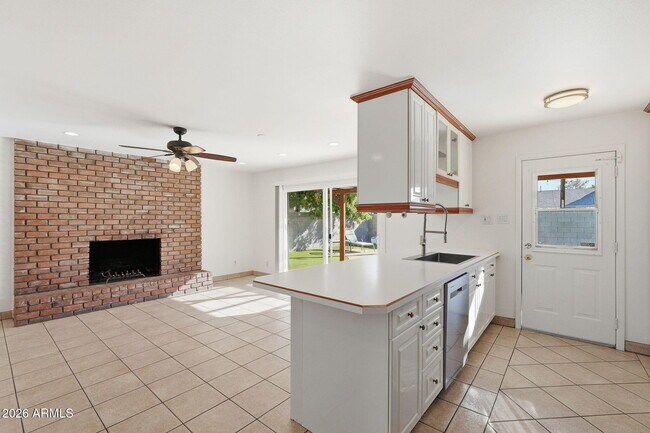 Building Photo - 2503 S Jentilly Ln