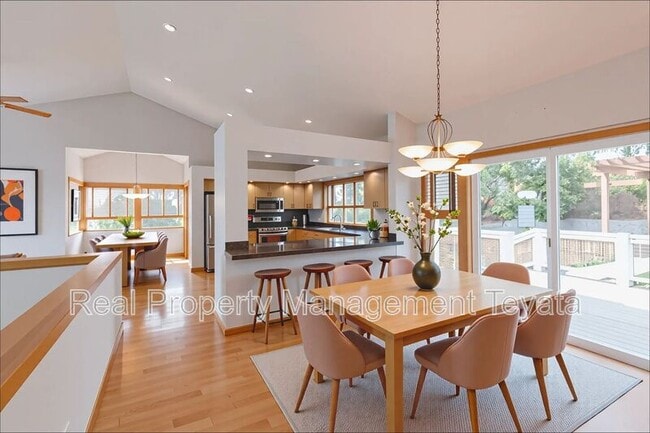 Building Photo - 5486 Salish Rd