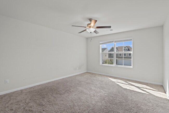 Building Photo - 672 Penfolds Wy