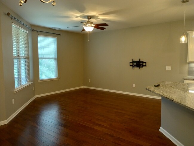 Building Photo - 8324 Tassel Ct