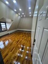 Building Photo - 427 Park Ave