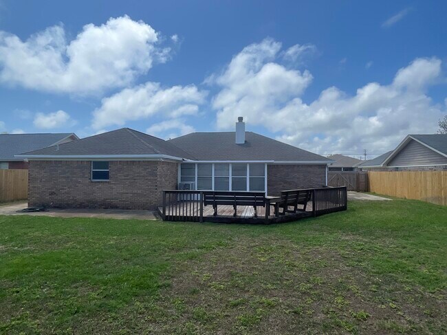 Building Photo - 2212 Peachwood Ct