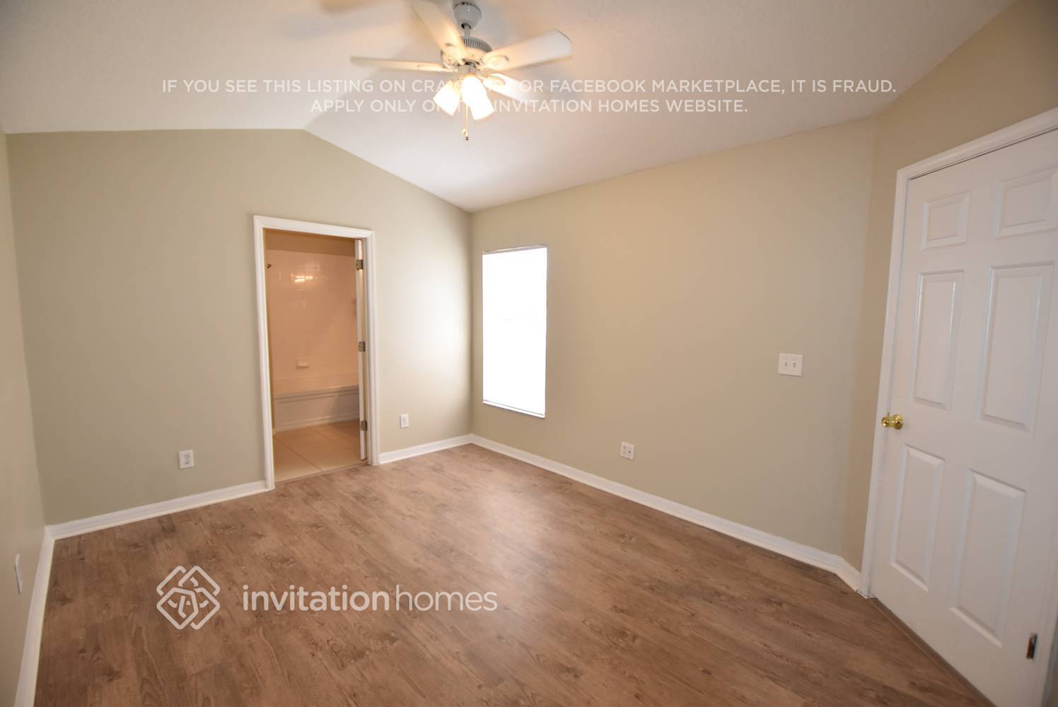Building Photo - 10353 Lakeside Vista Dr