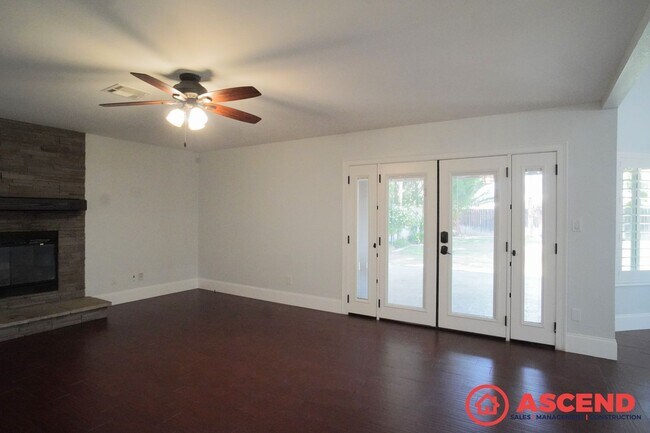 Building Photo - Stunning Home in Rosedale Area!