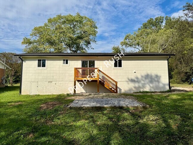 Building Photo - 824 Clift St