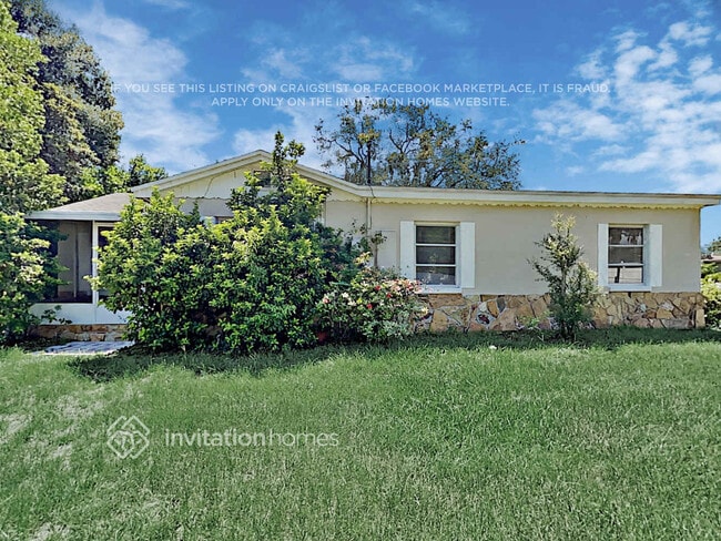 Building Photo - 9501 N Albany Ave