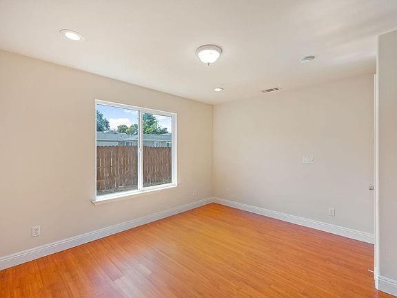 Building Photo - 3910 San Carlos Wy