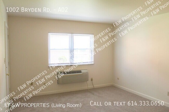 Building Photo - 1002 Bryden Rd