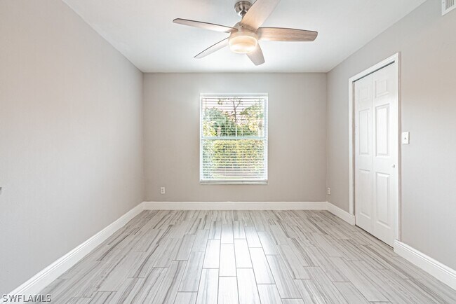 Building Photo - 1392 Churchill Cir