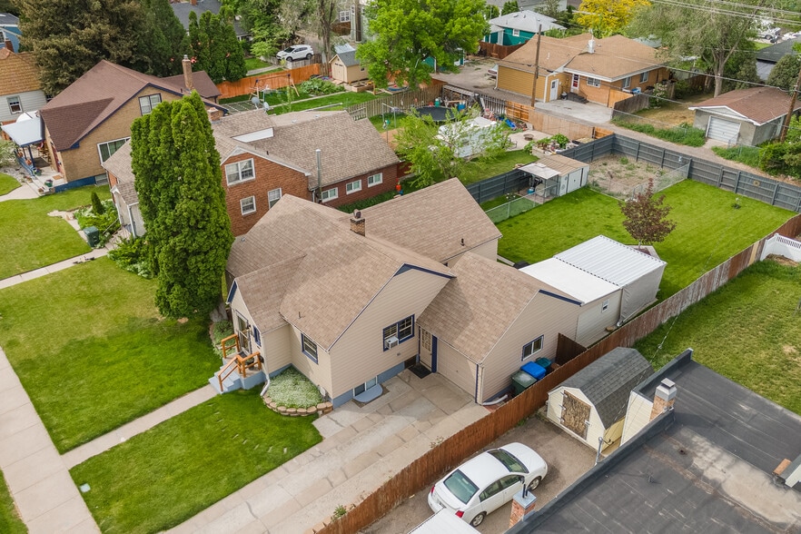 Building Photo - 219 S 10th Ave