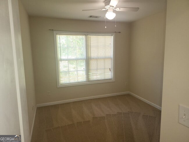 Building Photo - 91 Meeting Pl Rd