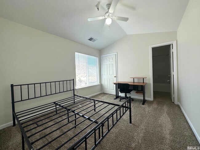 Building Photo - 200 Talus Way