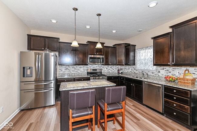 Building Photo - 16406 Taconite Dr