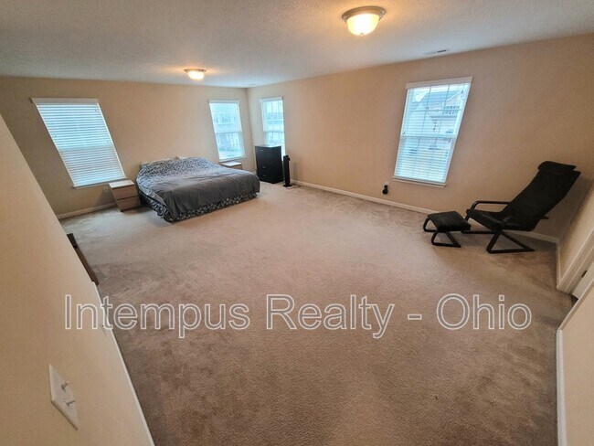 Building Photo - 6130 Brandon Dr