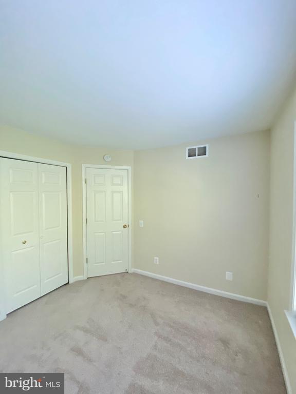 Building Photo - 81 Arell Ct
