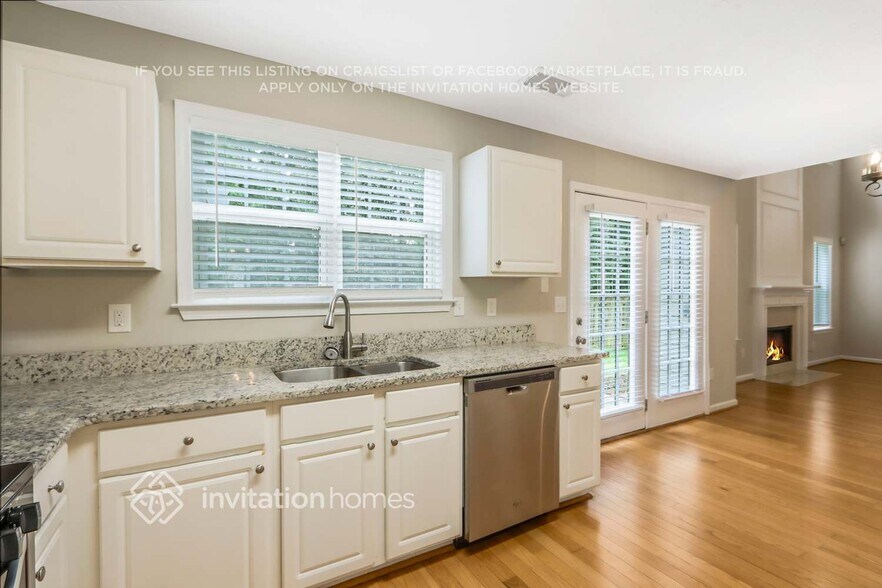 Building Photo - 1766 Chanson Pl NE
