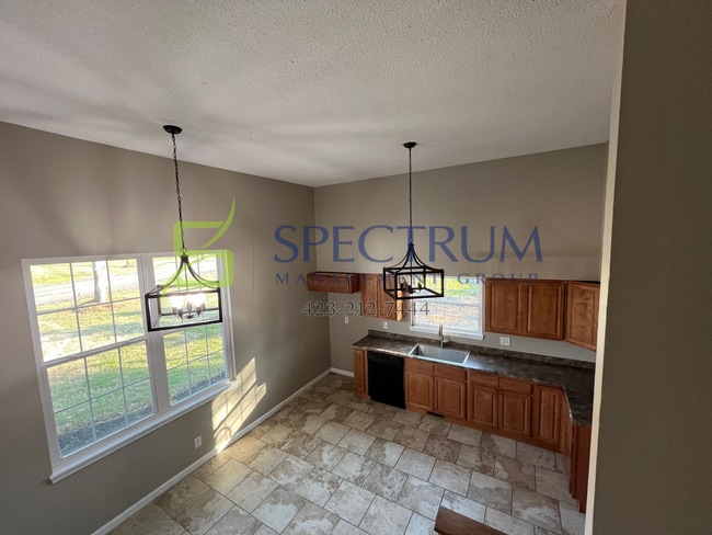 Building Photo - 3 Bedroom 2.5 Bath Single Family Home