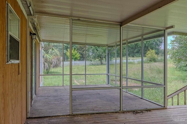 Building Photo - 6850 Bratt Rd