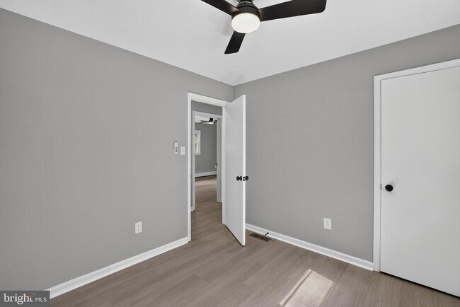 Building Photo - 6104 St John Dr