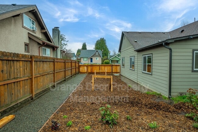 Building Photo - 3623 S J St