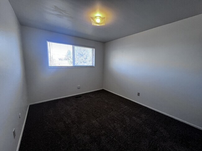 Building Photo - 4768 S Bonair St