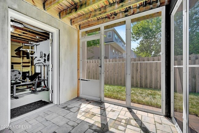 Building Photo - 15 Griggs Ave