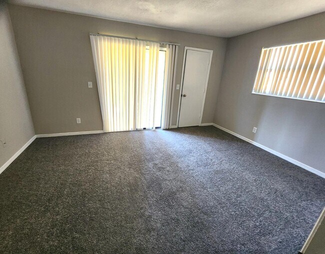 Building Photo - 103 Booth Ln