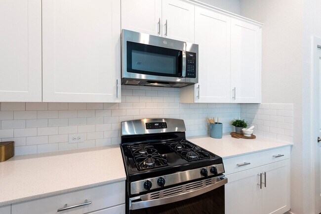 Building Photo - 16035 Wild Junegrass Wy