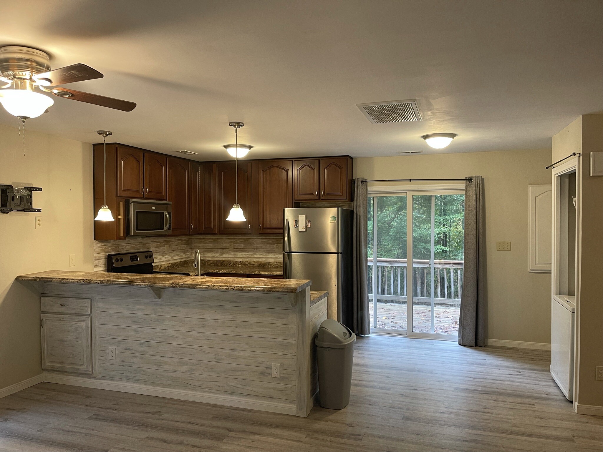 Building Photo - 6314 Springside Dr