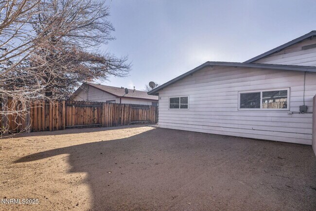 Building Photo - 1640 York Wy