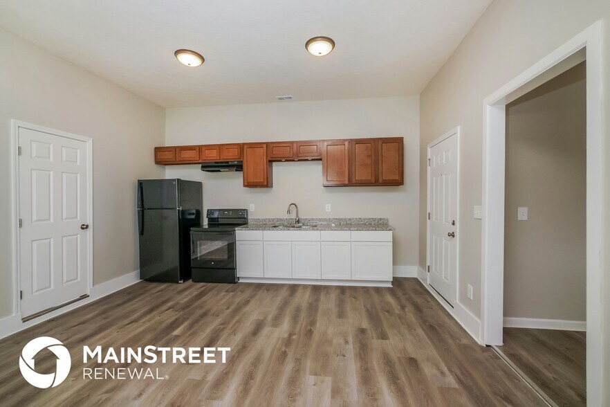 Building Photo - 3409 Vermont Ave