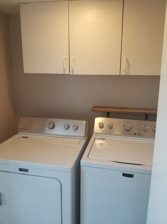 Building Photo - 4374 Stumberg Ln