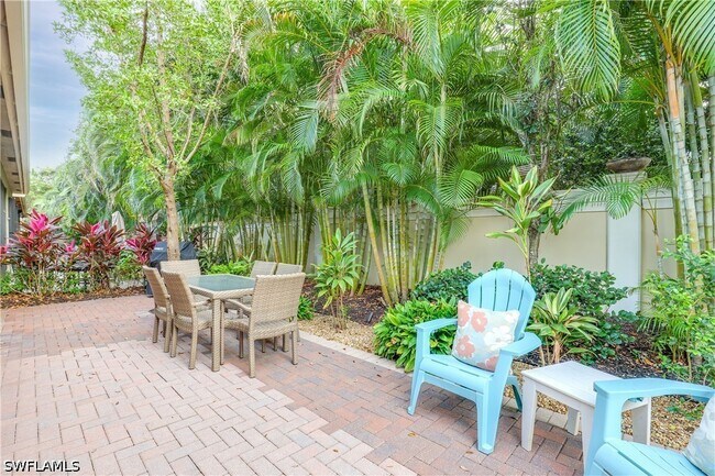 Building Photo - 13435 Silktail Dr