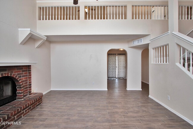 Building Photo - 11726 Stone Castle Dr
