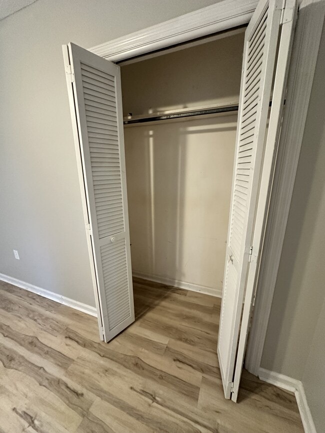 Building Photo - 38 Helmsman Ct