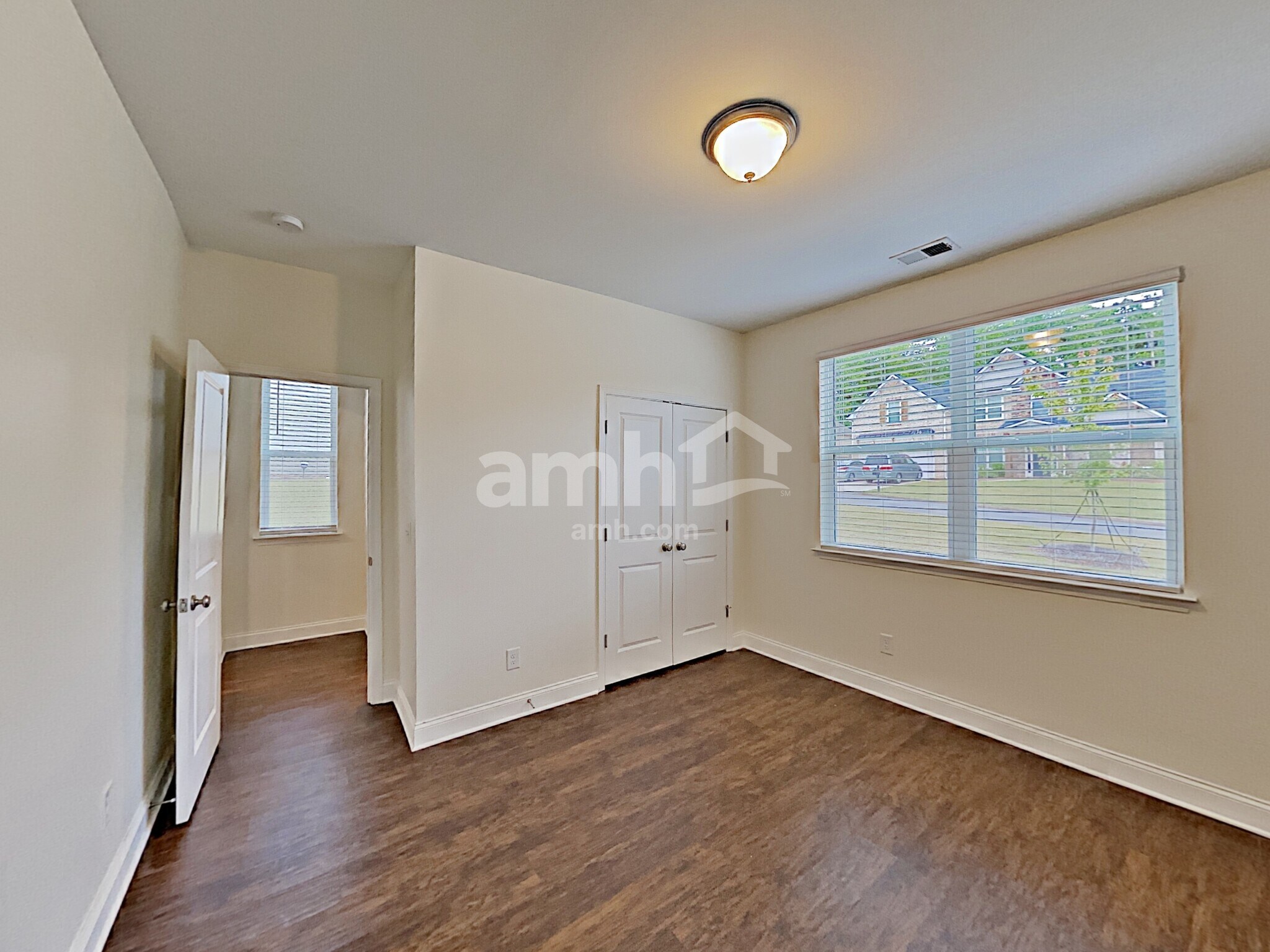 Building Photo - 5825 Winding Lakes Dr