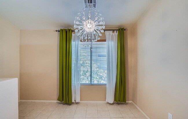 Building Photo - 2150 E Bell Rd