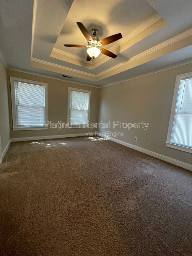 Building Photo - 750 Terry St SE