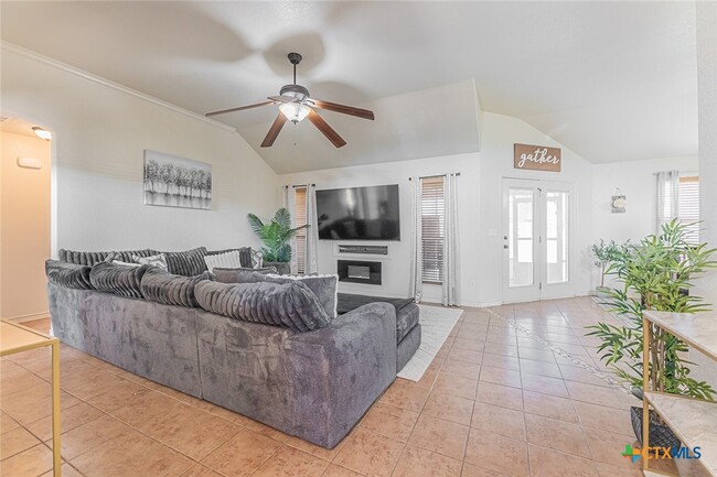 Building Photo - 4011 Salt Fork Dr