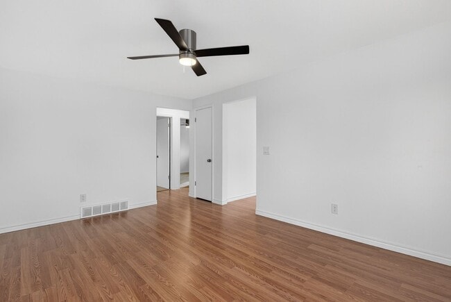 Building Photo - Newly Remodelled 3-Bed, 2-Bath Home Near Sloan’s Lake