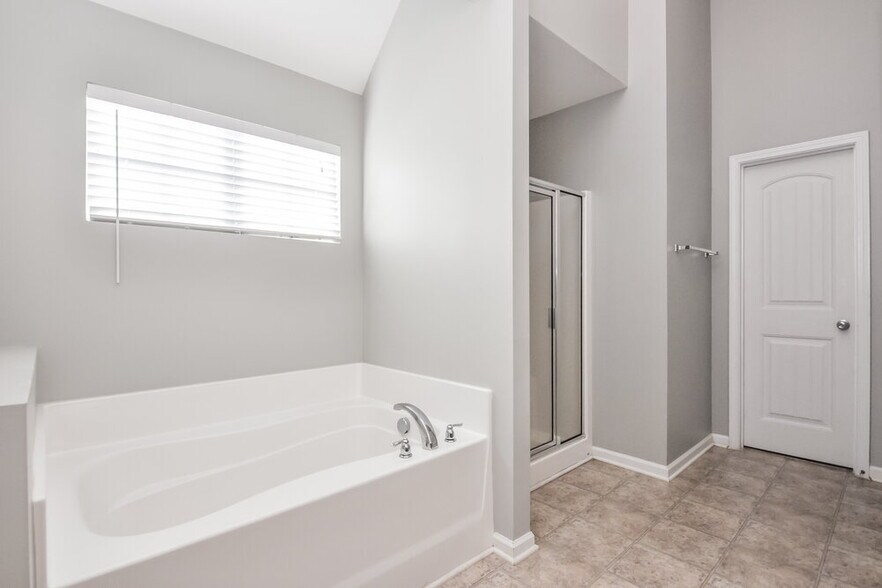 Building Photo - 5045 Stonewood Pines Dr