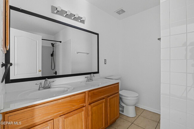 Building Photo - 14336 Puentecillas Dr